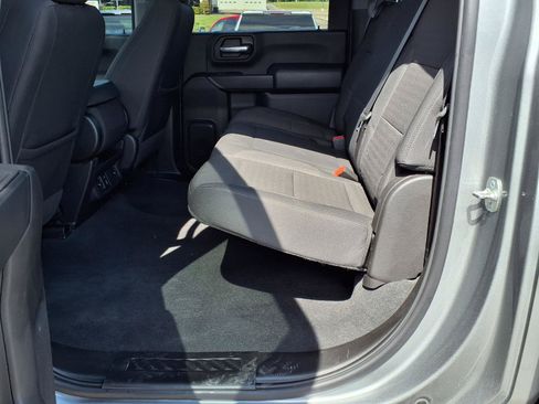 Used 2025 Chevrolet Silverado 2500 Custom w/ Custom Value Package AWD/4WD image 16