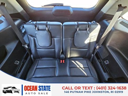 Used 2021 Ford Explorer XLT w/ Equipment Group 202A RWD image 14