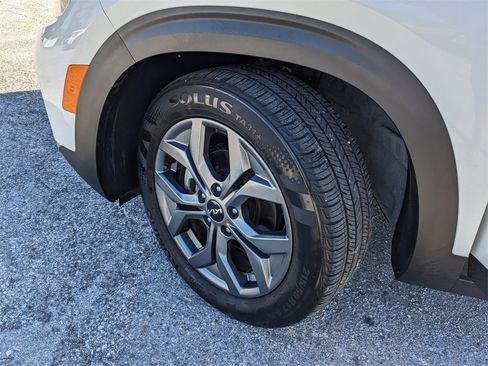 Certified 2024 Kia Seltos S image 36