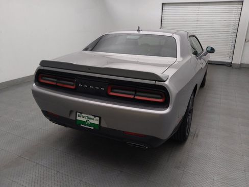 Used 2018 Dodge Challenger R/T Plus RWD image 7