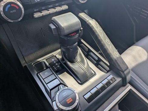 Used 2025 Toyota Tacoma TRD Sport AWD/4WD image 11