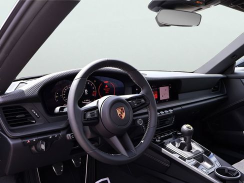 Certified 2026 Porsche 911 GT3 RWD image 4