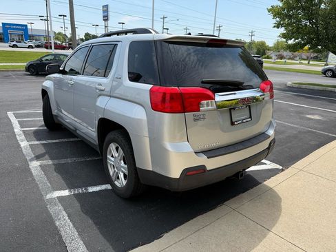Used 2014 GMC Terrain SLE w/ Convenience Package FWD image 3