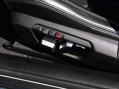 Used 2018 BMW M4 Coupe RWD image 6