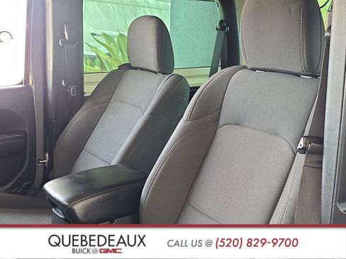 Used 2019 Jeep Wrangler Sport AWD/4WD image 11