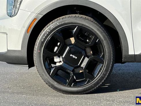 Used 2024 Kia Sorento SX image 33