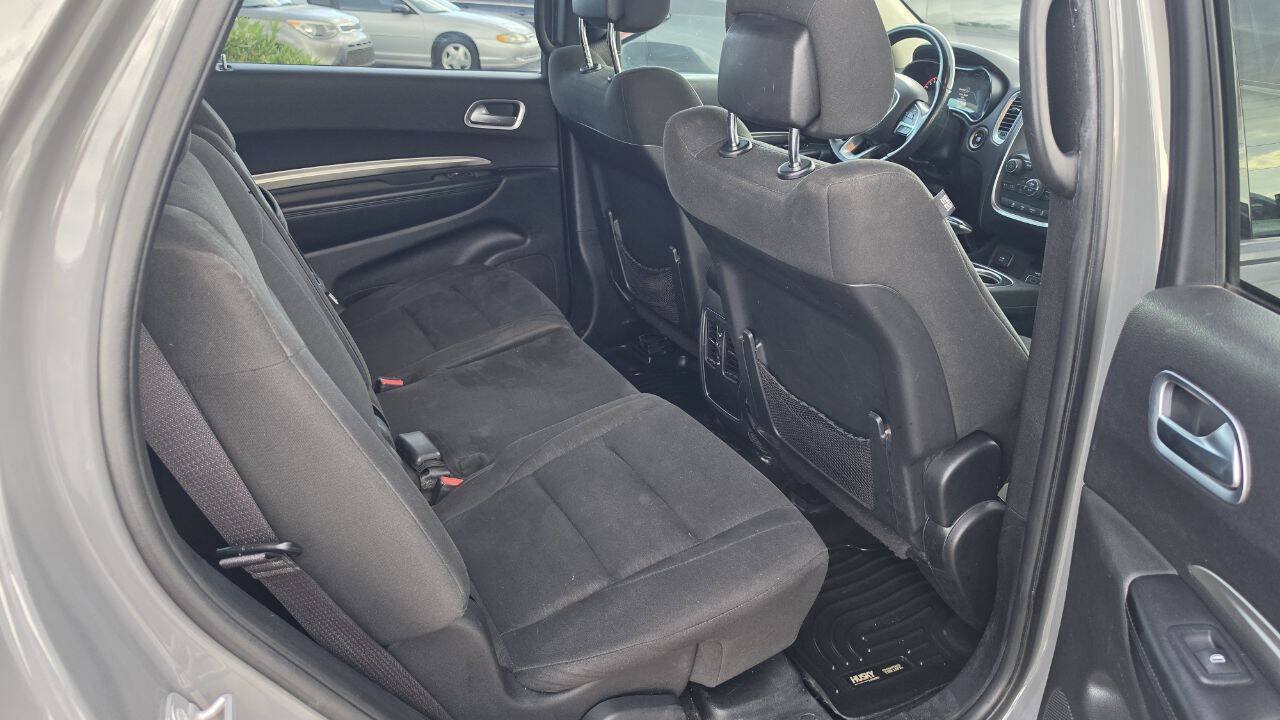 Used 2020 Dodge Durango SXT w/ 3rd Row Seating Group RWD image 6