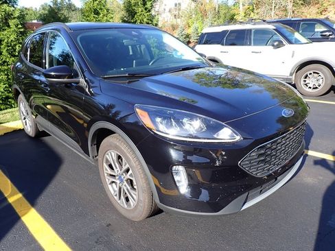 Used 2022 Ford Escape SEL image 4