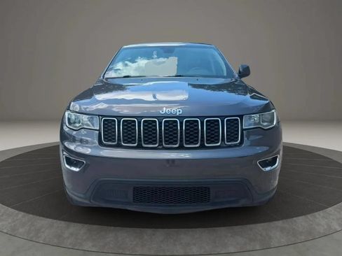 Used 2020 Jeep Grand Cherokee Laredo w/ 18" Wheel & 8.4" Radio Group RWD image 8