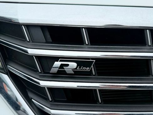 Used 2020 Volkswagen Passat 2.0T R-Line image 51