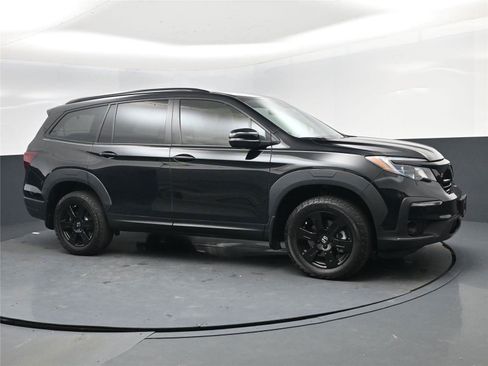 Used 2022 Honda Pilot TrailSport image 2