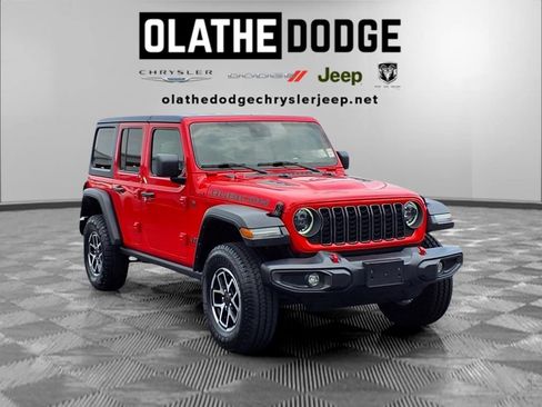 Used 2024 Jeep Wrangler Unlimited Rubicon AWD/4WD image 31