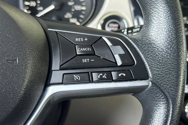 Used 2018 Nissan Rogue Sport SV FWD image 27