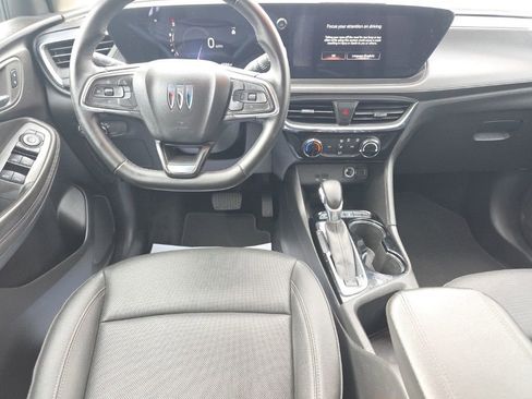 Used 2024 Buick Encore GX Sport Touring image 17