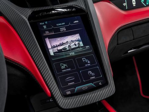 Used 2025 Lamborghini Revuelto image 25