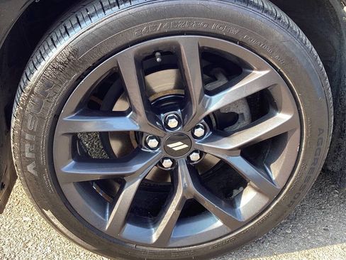 Used 2019 Dodge Charger SXT w/ Blacktop Package image 14