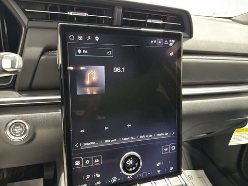 New 2027 GMC Terrain Elevation w/ LPO, Floor Liner Package FWD image 13