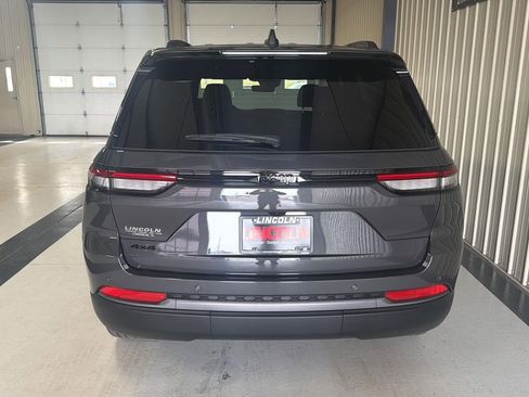 New 2026 Jeep Grand Cherokee Limited w/ Limited Altitude Package AWD/4WD image 8
