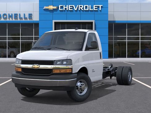 New 2025 Chevrolet Express 3500 w/ Power Convenience Package RWD image 6