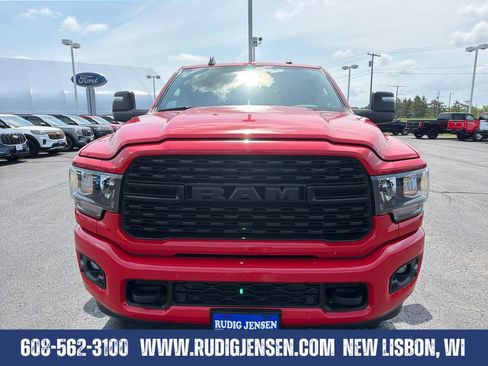 Used 2024 RAM 2500 Big Horn w/ Night Edition AWD/4WD image 8