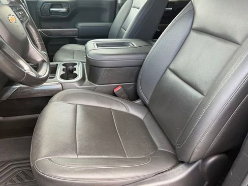 Used 2021 Chevrolet Silverado 1500 LTZ w/ LTZ Premium Package AWD/4WD image 12