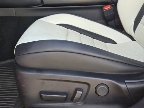 Used 2023 Lexus IS 500 image 35