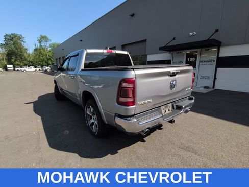 Used 2019 RAM 1500 Laramie AWD/4WD image 3