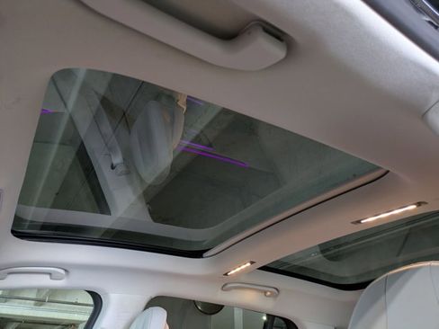 Certified 2023 Mercedes-Benz EQS 580 4MATIC SUV image 16