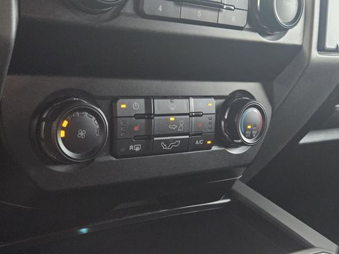 Used 2020 Ford F150 Raptor w/ Equipment Group 801A Mid image 19