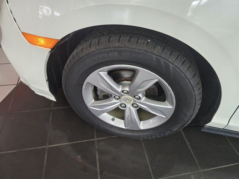 Used 2018 Honda Odyssey EX-L image 40