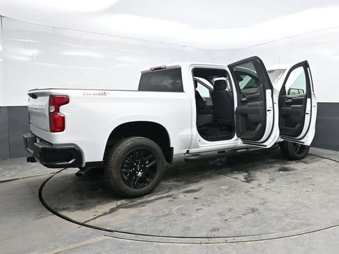Used 2025 Chevrolet Silverado 1500 LT Trail Boss w/ Protection Package AWD/4WD image 46