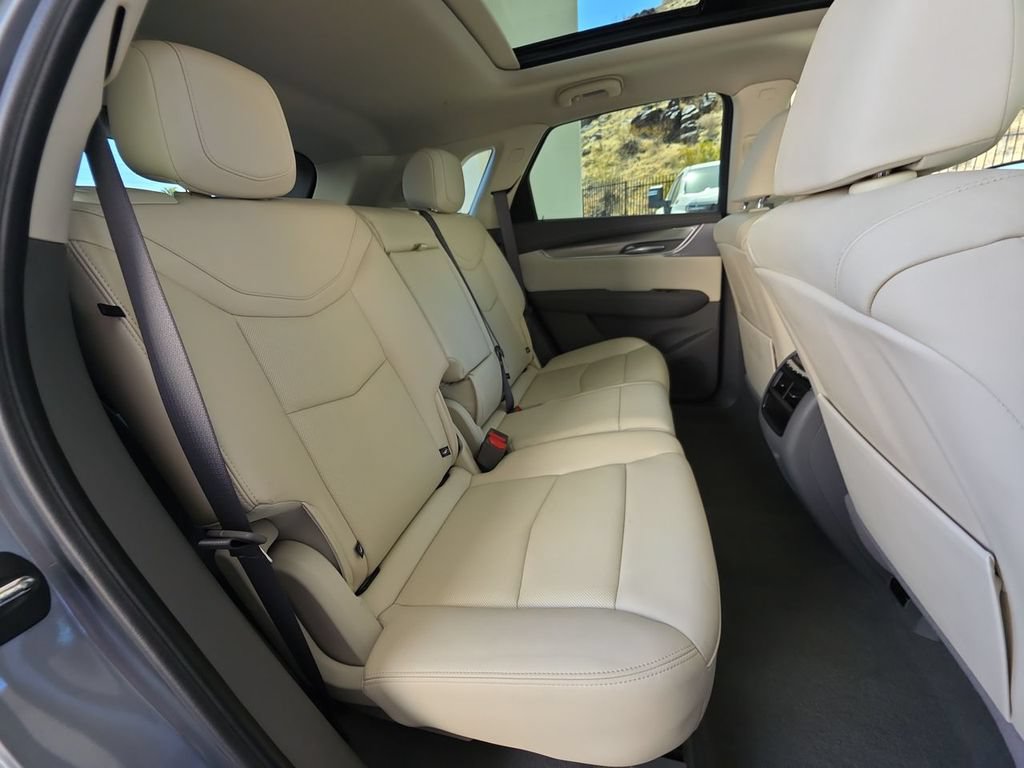 Certified 2024 Cadillac XT5 Premium Luxury FWD image 28