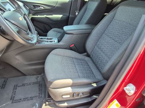 Used 2022 Chevrolet Equinox LT AWD/4WD image 16