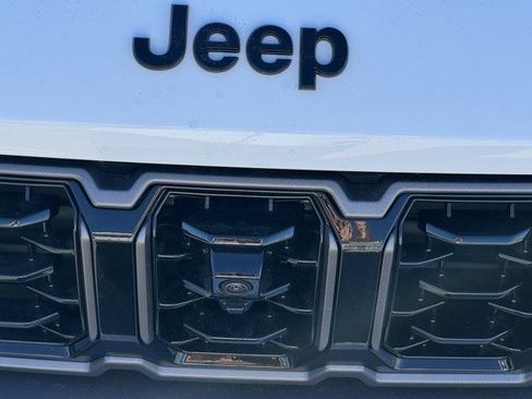 New 2026 Jeep Grand Cherokee Limited Reserve image 39
