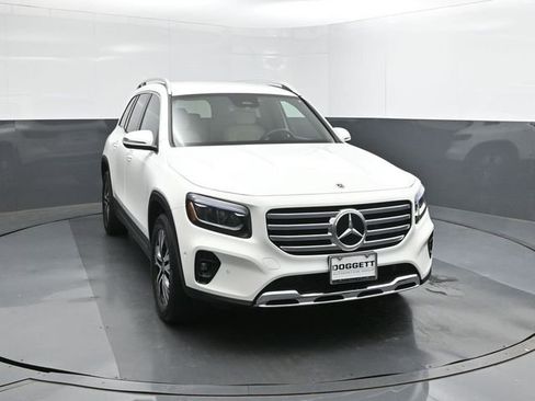 Certified 2025 Mercedes-Benz GLB 250 image 17