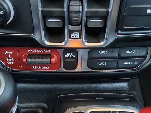 New 2026 Jeep Gladiator Mojave image 15