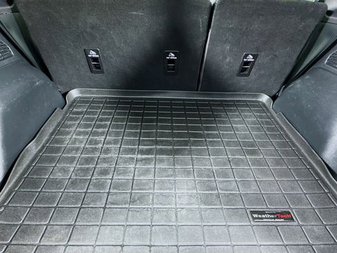 Used 2020 Ford Escape Titanium image 34