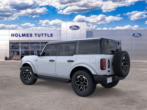 New 2026 Ford Bronco Outer Banks AWD/4WD image 4