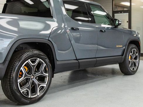 Used 2022 Rivian R1T Adventure image 35