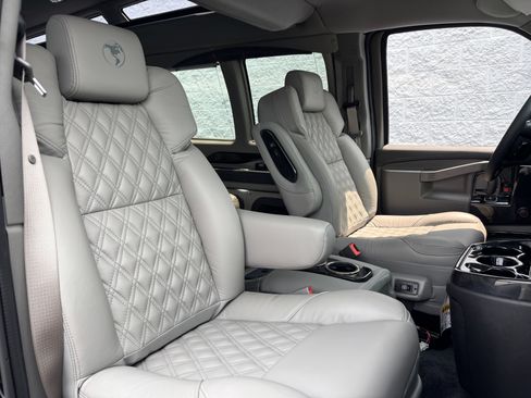 New 2026 GMC Savana 2500 Extended w/ Driver Convenience Package RWD image 22