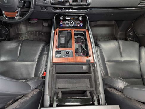 Used 2023 Lincoln Navigator Reserve AWD/4WD image 21