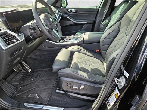Used 2026 BMW X5 xDrive40i w/ M Sport Package image 16