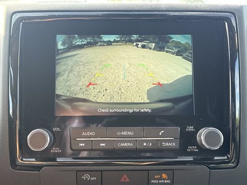 Certified 2024 Nissan Frontier SV w/ Technology Package AWD/4WD image 5