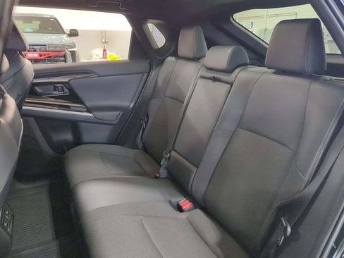 Used 2024 Toyota bZ4X XLE w/ Weather Package image 8