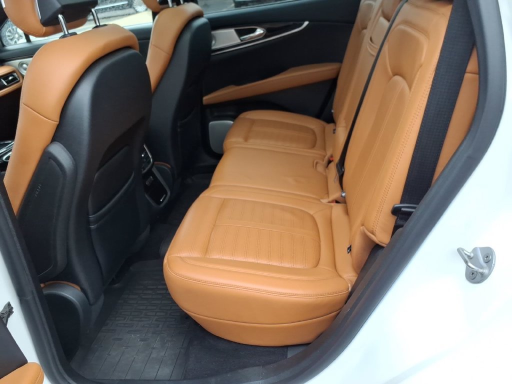Used 2022 Lincoln Nautilus Black Label AWD/4WD image 12
