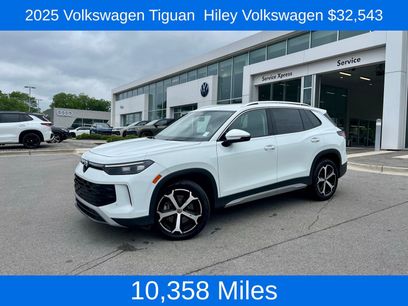Certified 2025 Volkswagen Tiguan SE