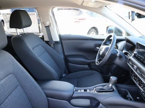 New 2026 Honda HR-V LX image 8