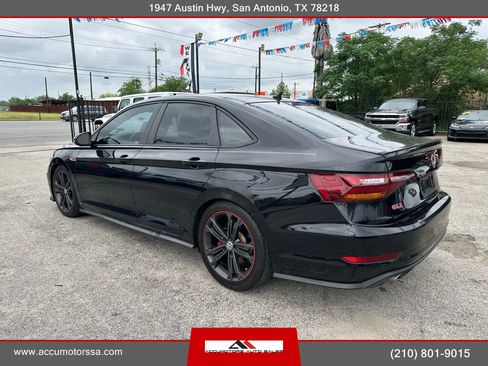 Used 2019 Volkswagen Jetta GLI image 7