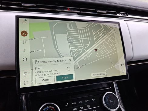 Used 2023 Land Rover Range Rover Sport SE image 7