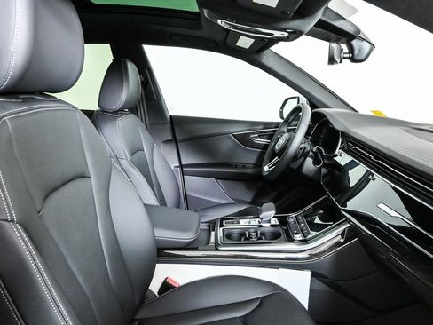 New 2025 Audi Q8 Premium image 22